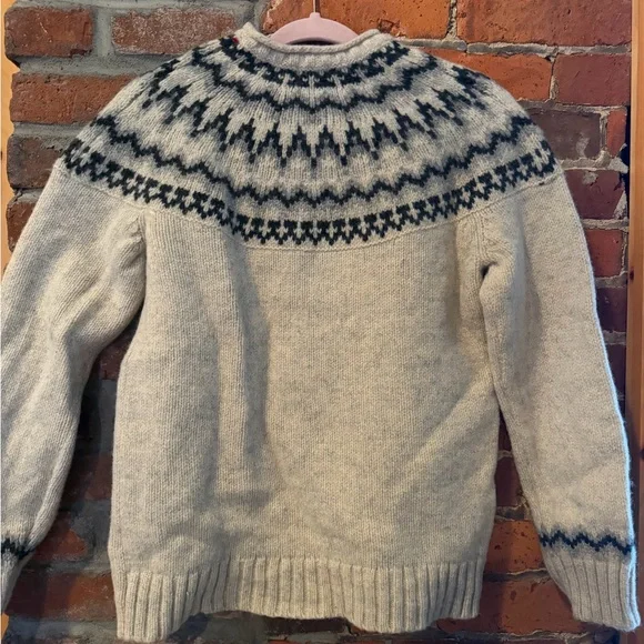 L.L.Bean Fair Isle Ski Wool Blend Sweater Nordic Black Grey Crewneck Size M - Picture 10 of 10